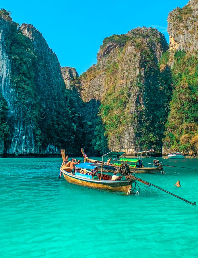 Phi Phi, postcard-perfect islands